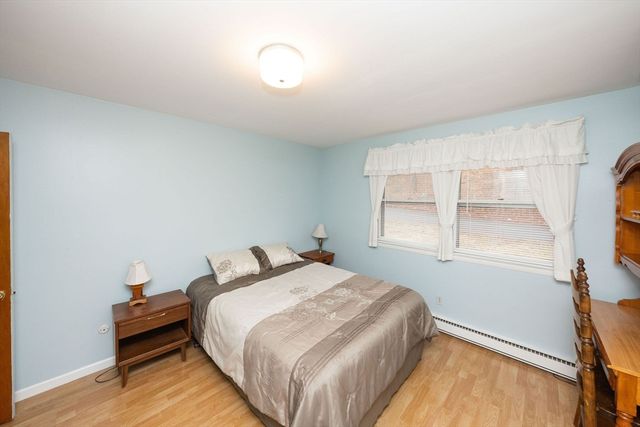 411 Dennison Dr, Southbridge, MA 01550