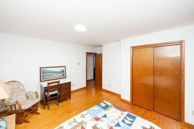 411 Dennison Dr, Southbridge, MA 01550