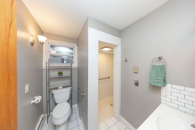 411 Dennison Dr, Southbridge, MA 01550