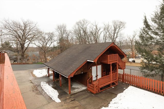 411 Dennison Dr, Southbridge, MA 01550