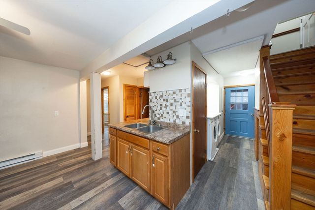 411 Dennison Dr, Southbridge, MA 01550