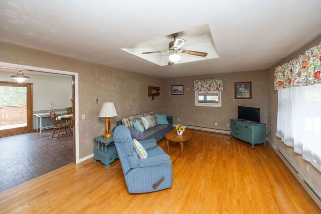 411 Dennison Dr, Southbridge, MA 01550