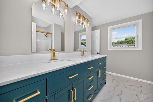 11255 Logenberry Circle, Forest Park, OH 45240