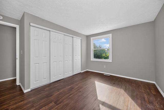 11255 Logenberry Circle, Forest Park, OH 45240