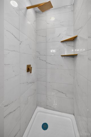 11255 Logenberry Circle, Forest Park, OH 45240