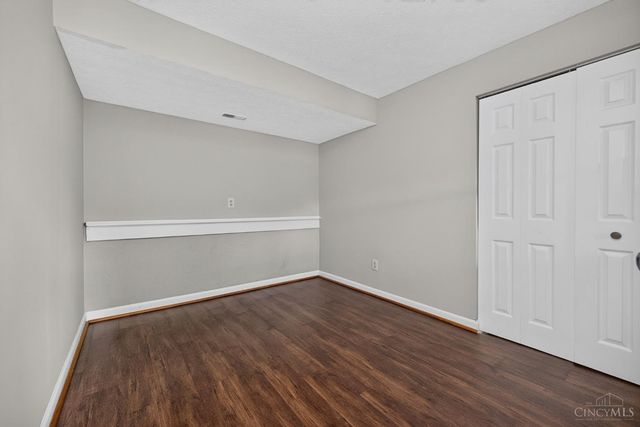 11255 Logenberry Circle, Forest Park, OH 45240