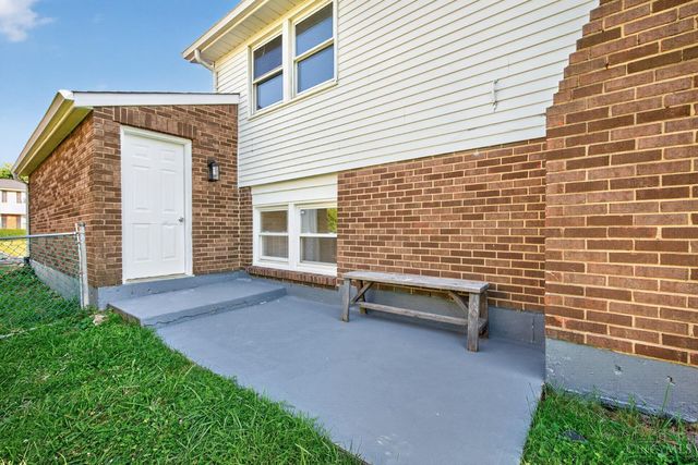 11255 Logenberry Circle, Forest Park, OH 45240