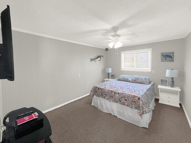 982 County Road 204, Sargent, TX 77414