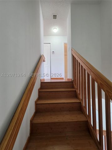 21250 NE 8th Pl 1, Miami, FL 33179