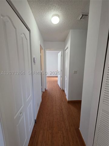 21250 NE 8th Pl 1, Miami, FL 33179