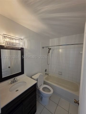 21250 NE 8th Pl 1, Miami, FL 33179