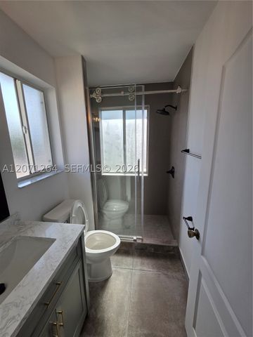 21250 NE 8th Pl 1, Miami, FL 33179
