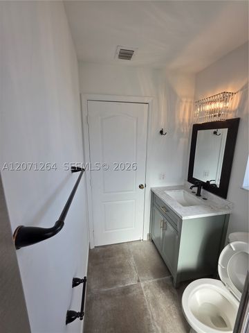 21250 NE 8th Pl 1, Miami, FL 33179