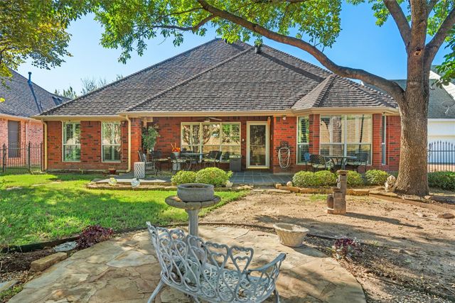 5841 River Meadows Place, Fort Worth, TX 76112