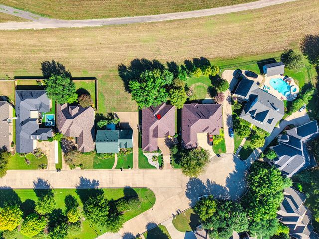 5841 River Meadows Place, Fort Worth, TX 76112