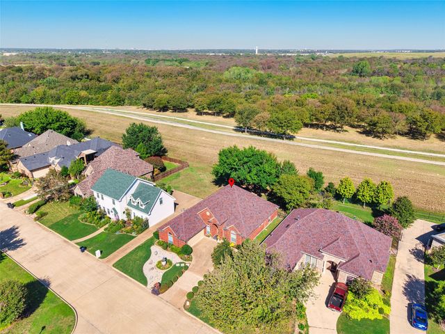 5841 River Meadows Place, Fort Worth, TX 76112