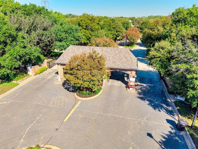 5841 River Meadows Place, Fort Worth, TX 76112