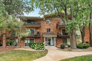 14004 Waterbury Drive 1106, Crestwood, IL 60418
