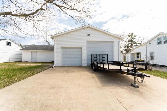 903 Hollister Avenue, Tomah, WI 54660