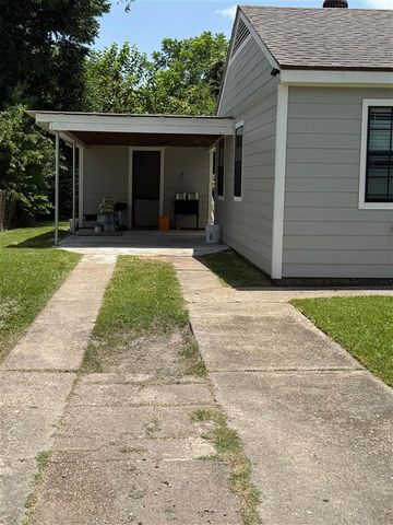 1717 Eleanor Street, Lake Charles, LA 70615