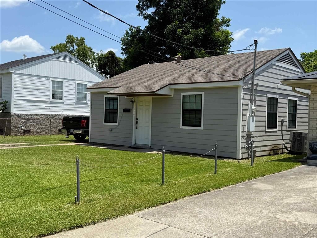 1717 Eleanor Street, Lake Charles, LA 70615