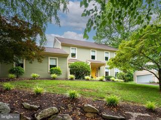 314 BOLTON LN, Downingtown, PA 19335