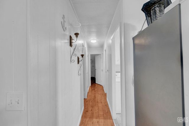 112 Cedarwood Lane, Bakersfield, CA 93308