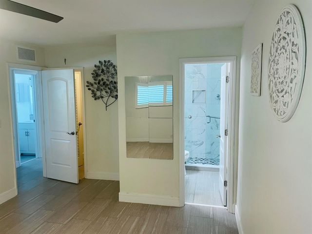 2100 NE 38th Street 142, Lighthouse Point, FL 33064