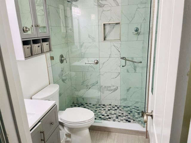 2100 NE 38th Street 142, Lighthouse Point, FL 33064