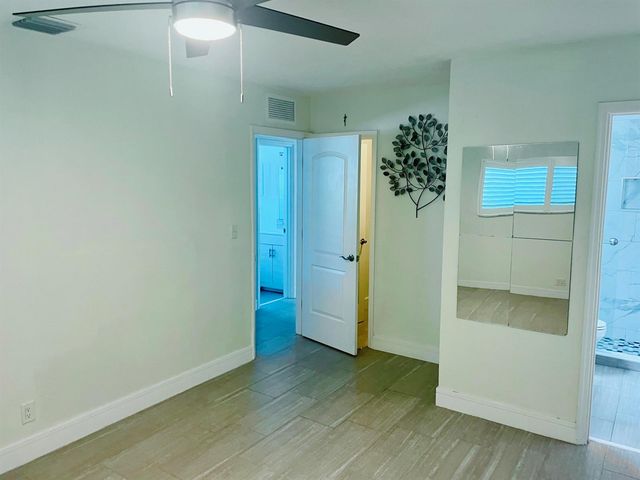 2100 NE 38th Street 142, Lighthouse Point, FL 33064