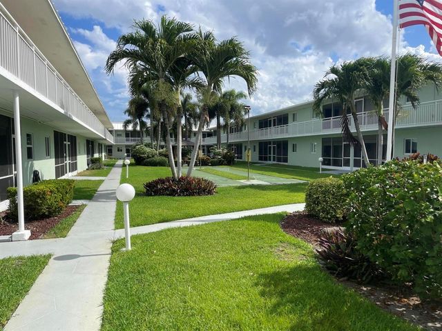 2100 NE 38th Street 142, Lighthouse Point, FL 33064