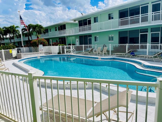 2100 NE 38th Street 142, Lighthouse Point, FL 33064