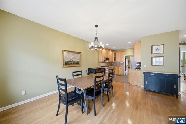 119 Stonegate Trail, Cresskill, NJ 07626