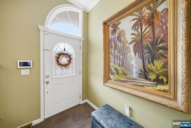 119 Stonegate Trail, Cresskill, NJ 07626