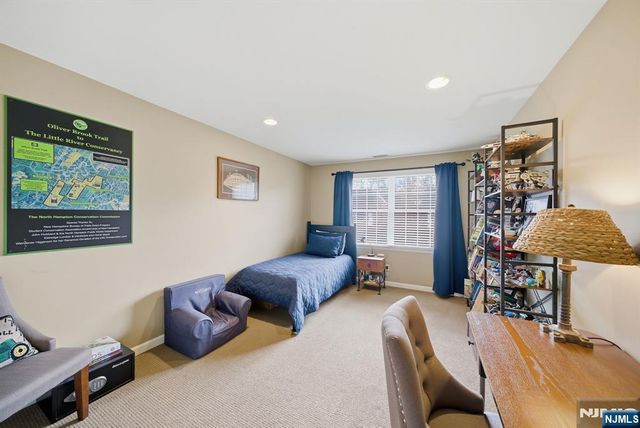 119 Stonegate Trail, Cresskill, NJ 07626