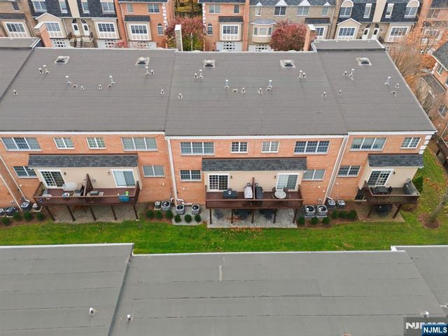 119 Stonegate Trail, Cresskill, NJ 07626