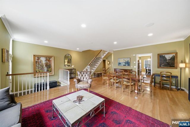 119 Stonegate Trail, Cresskill, NJ 07626