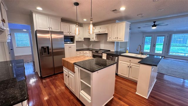 9551 Highedge Drive, Dallas, TX 75238