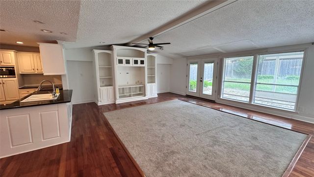 9551 Highedge Drive, Dallas, TX 75238