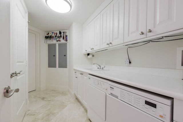 5050 N OCEAN Drive 1503, Singer Island, FL 33404