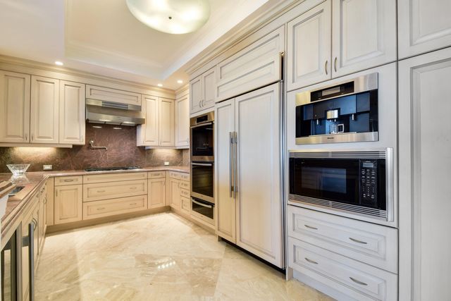 5050 N OCEAN Drive 1503, Singer Island, FL 33404