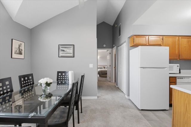 1123 Courtland Drive UNIT, Buffalo Grove, IL 60089