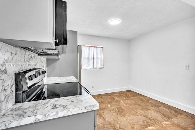 1824 NW 25th Ave, Fort Lauderdale, FL 33311