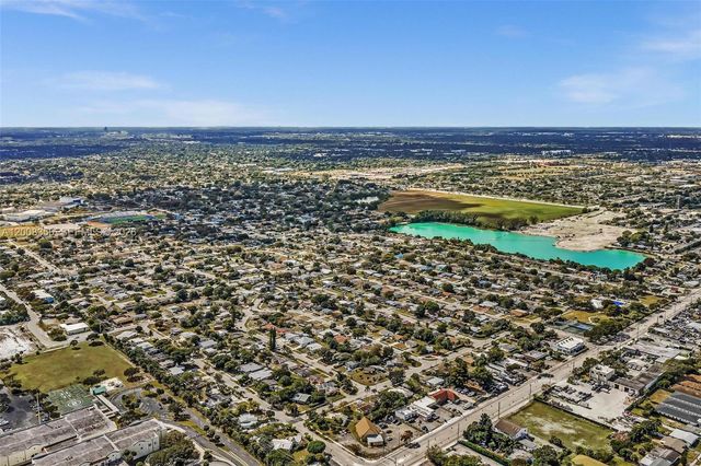 1824 NW 25th Ave, Fort Lauderdale, FL 33311