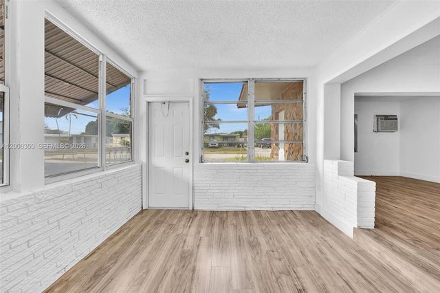 1824 NW 25th Ave, Fort Lauderdale, FL 33311