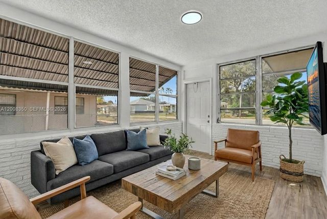 1824 NW 25th Ave, Fort Lauderdale, FL 33311