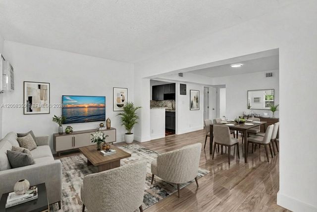 1824 NW 25th Ave, Fort Lauderdale, FL 33311