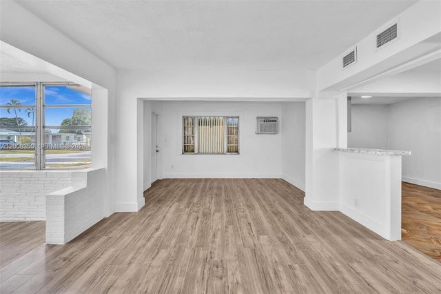 1824 NW 25th Ave, Fort Lauderdale, FL 33311