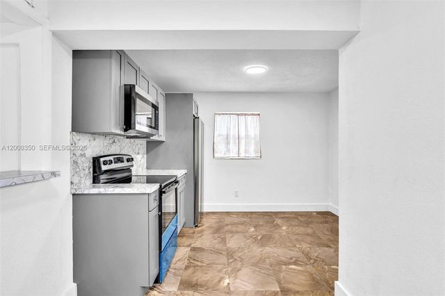 1824 NW 25th Ave, Fort Lauderdale, FL 33311