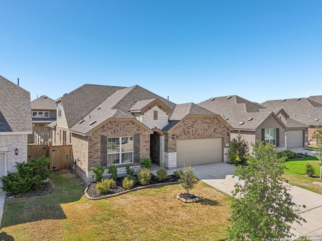 2215 Zachry, New Braunfels, TX 78132